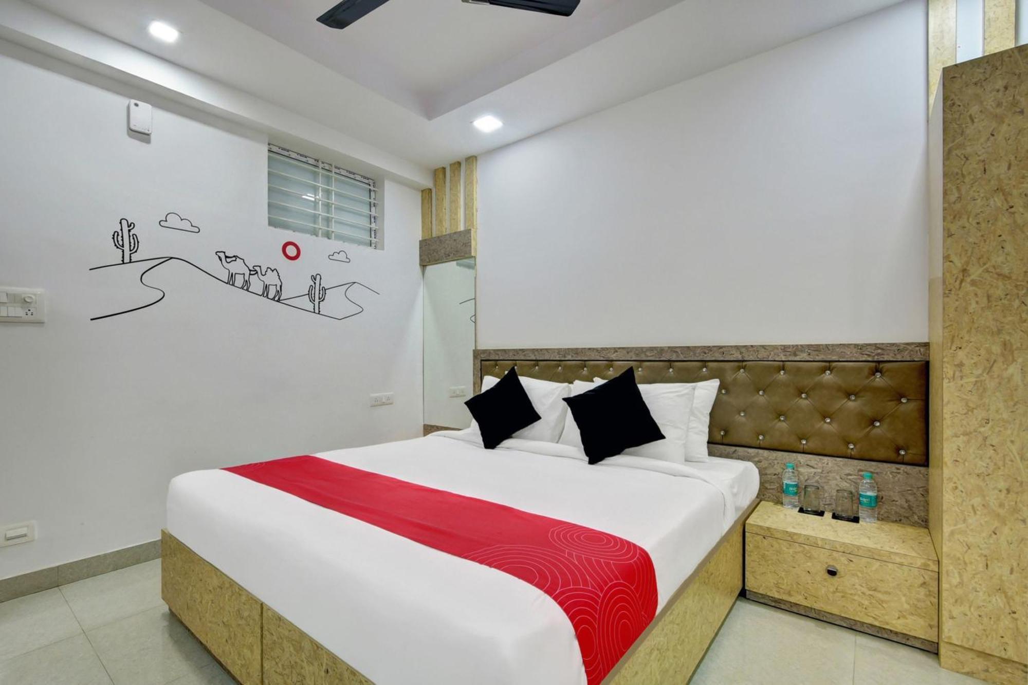 Hotel Super Grand Collection O Near Sarjapur Road Near 7D Voyage Bangalore Esterno foto