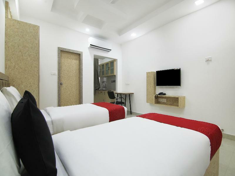 Hotel Super Grand Collection O Near Sarjapur Road Near 7D Voyage Bangalore Esterno foto